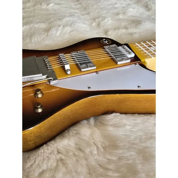 Back Scratcher - Joe Bonamassa 1972 Firebird V Medallion Series NEW Original Box - Picture 6 of 8